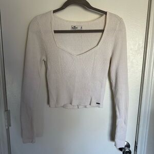 Hollister Women's White Cropped Sweater
